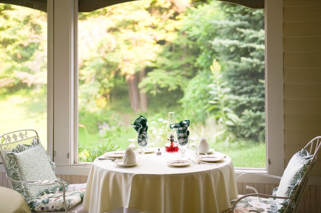 Stockbridge Country Inn (Adults Only) Экстерьер фото