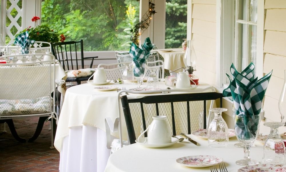Stockbridge Country Inn (Adults Only) Экстерьер фото