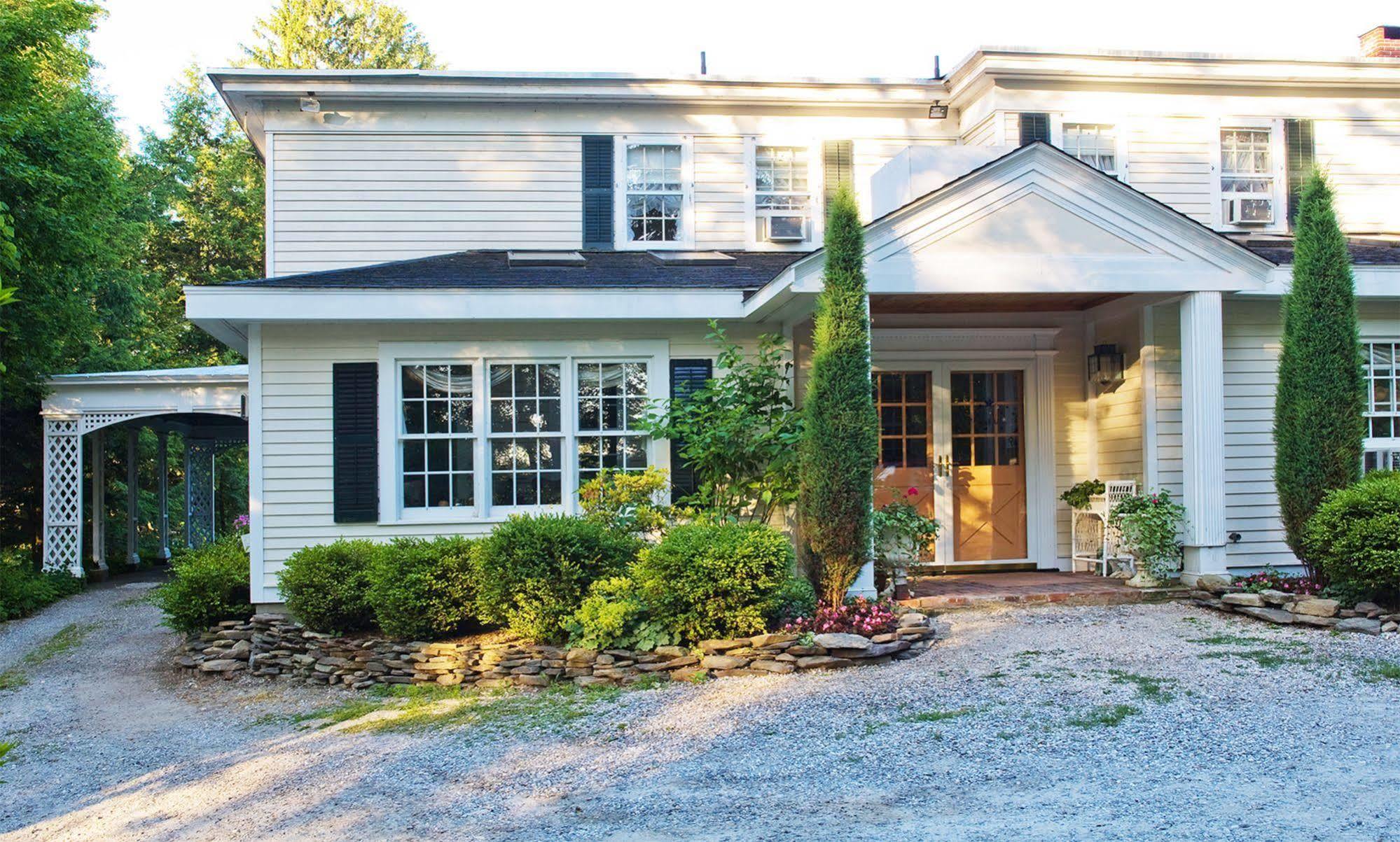 Stockbridge Country Inn (Adults Only) Экстерьер фото